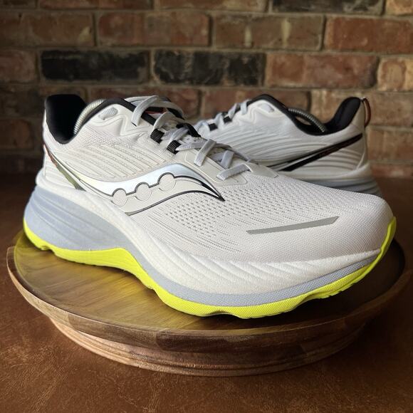 Athletic_Shoes